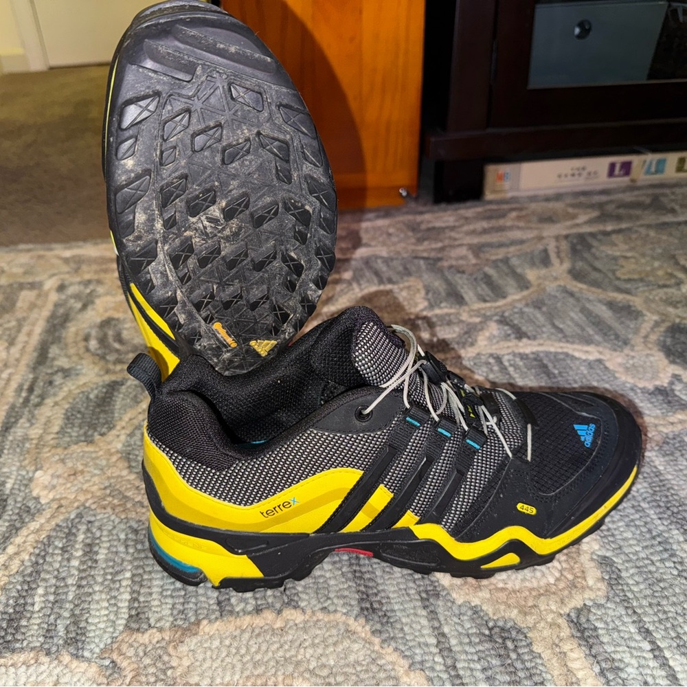 Adidas Black and Yellow Trail Shoes with Blue Highlights - Picture 9 of 13